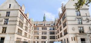 El Barrio's Art Space PS 109 in East Harlem. Courtesy of Artspace.org. 