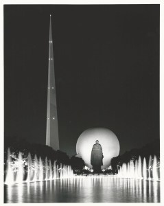 Statute of George Washington. Image from Curbed, courtesy of Henry Weber. 